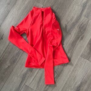 Alo Yoga Airlift Winter Warm 1/4 Zip Long Sleeve in Bright Red - never been worn
